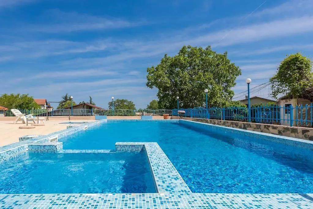 Lighthouse Apartment Varna