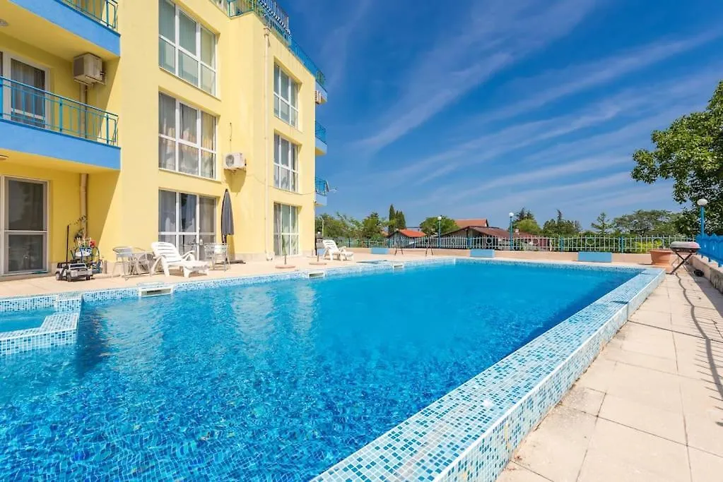 Lighthouse Apartment Varna